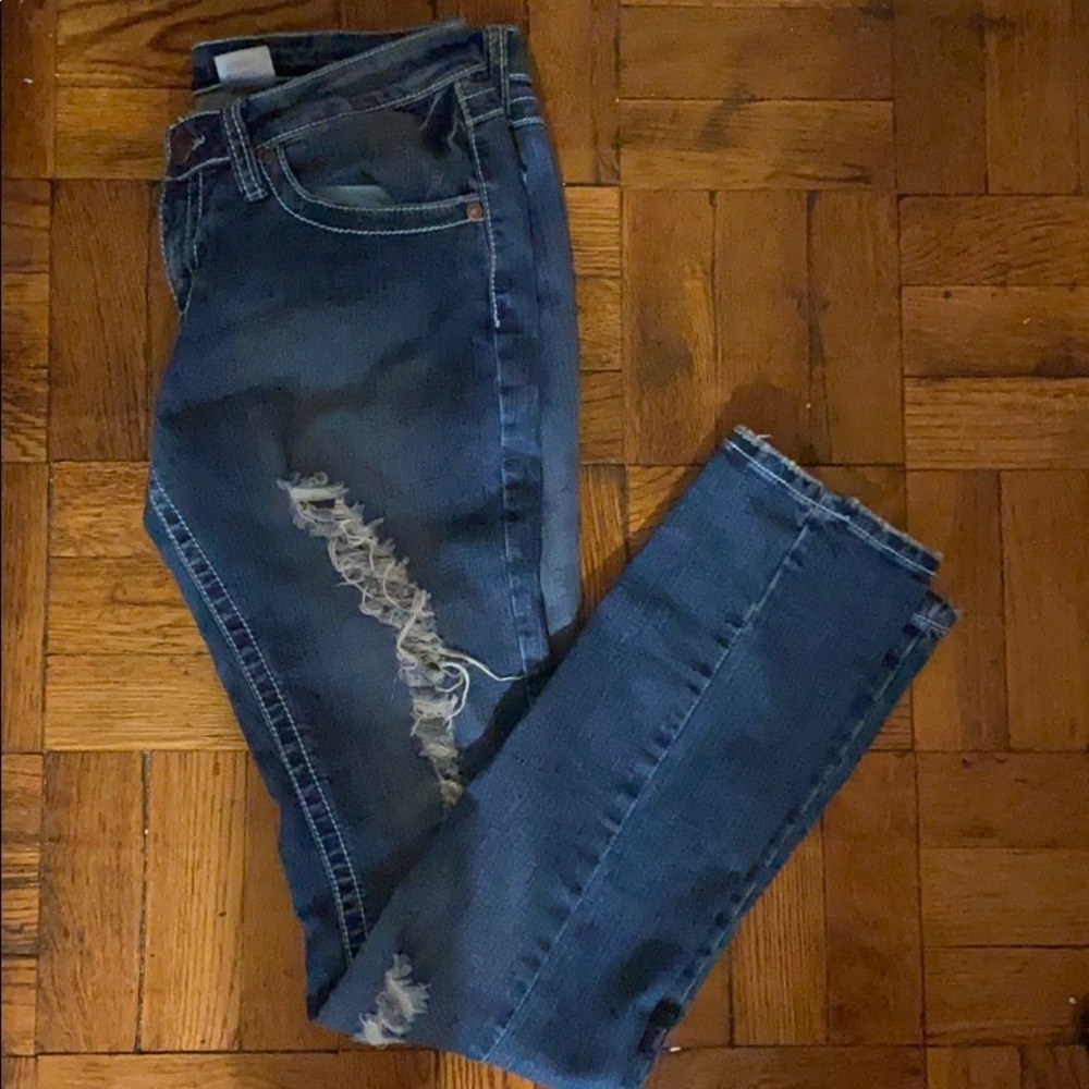 2 for $15 Dolce & B skinny distressed jeans size:9